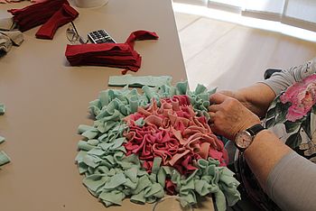 Pfotenfreunde (Kreatives Werken für Hunde mit Menschen im PBZ Hainfeld)