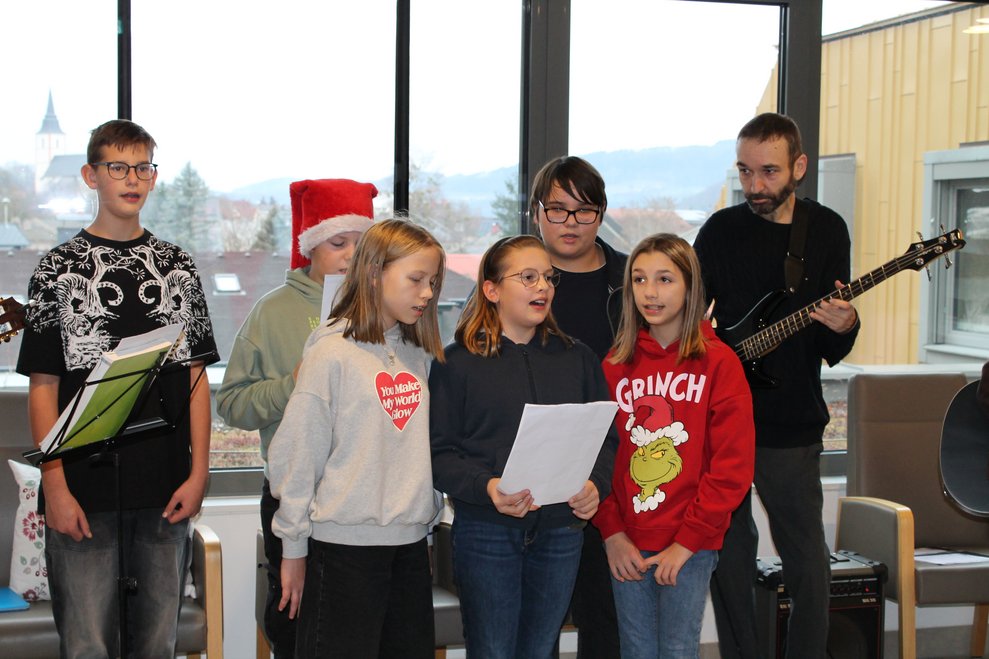 Adventsingen mit dem Ensemble der Mittelschule Hainfeld (2025)
