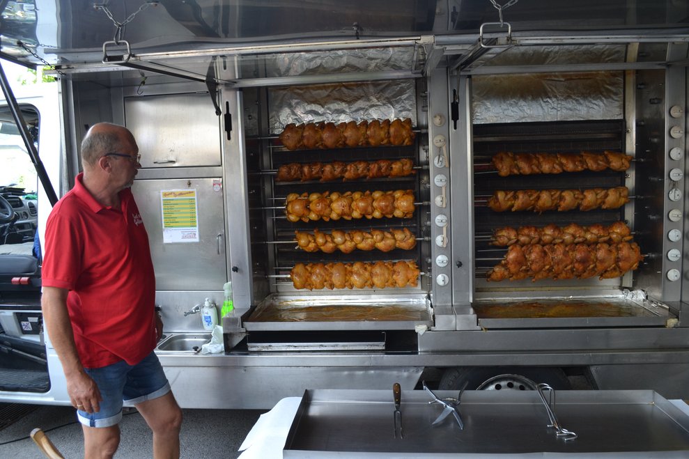 Grillhendl am Spieß